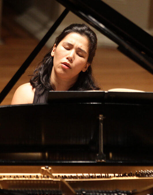 Mimi Solomon, piano